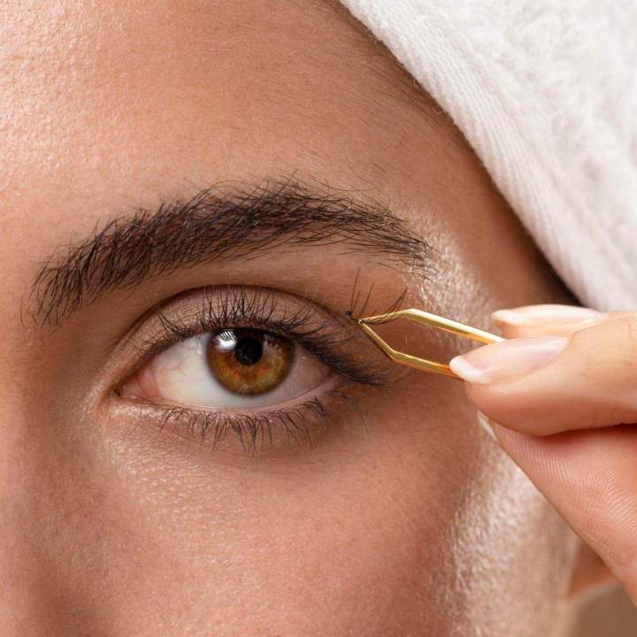 Epilation cils Mezzavia